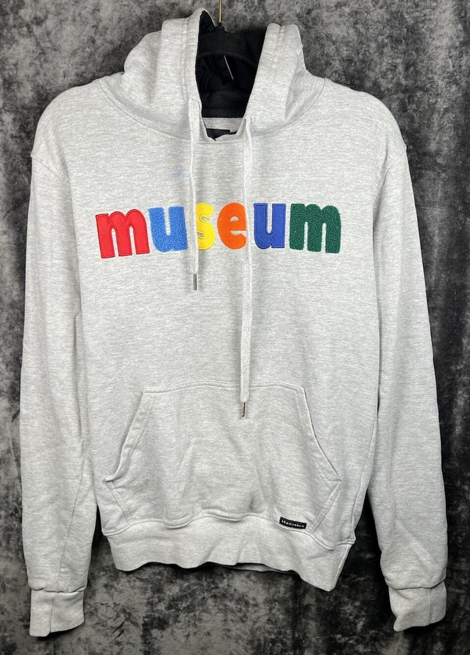 The Museum DC Hoodie Mens Small Gray Multicolor Embroidered Logo Pullover